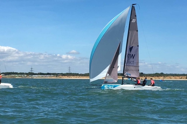 5 Tips on How to Dinghy Race Like a Pro