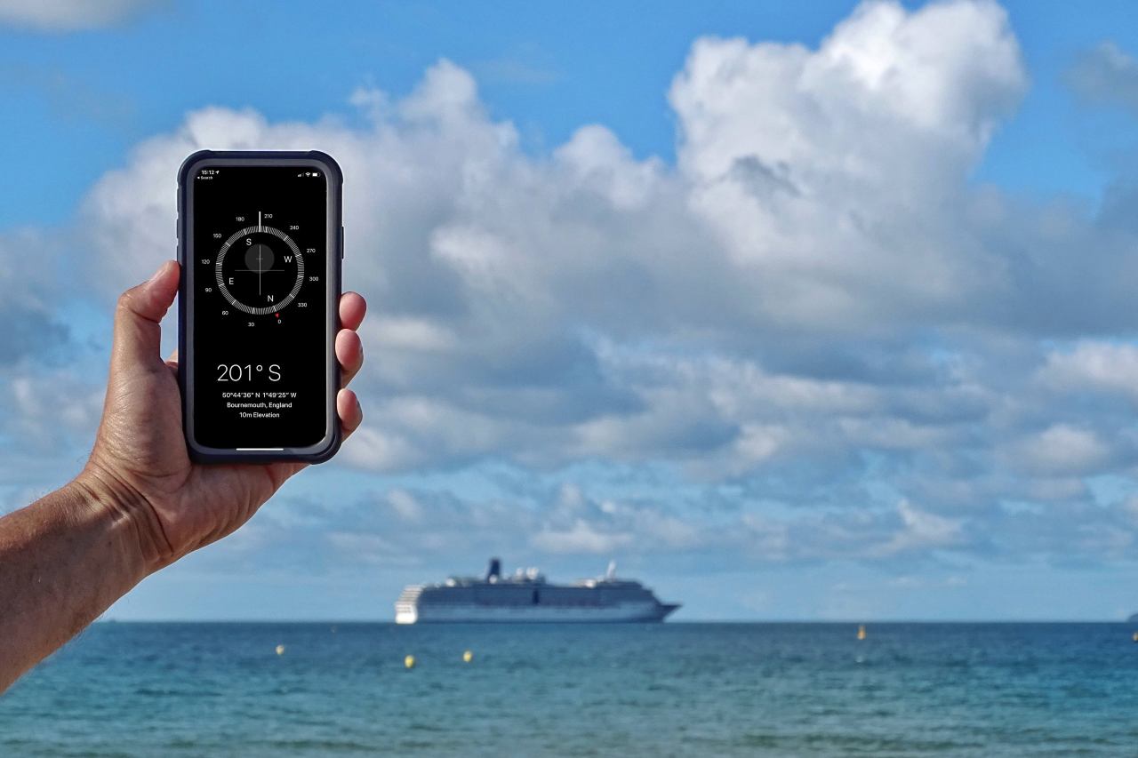 7 of the Best Boating & Sailing Apps to Download Now